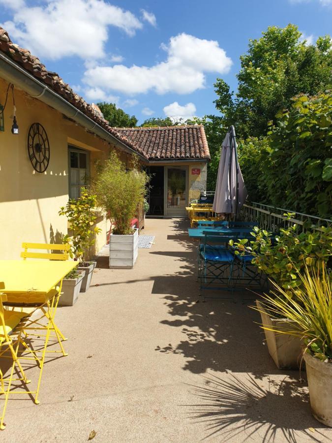 Monts-sur-Guesnes多梅因伯格维尔旅馆住宿加早餐旅馆 外观 照片